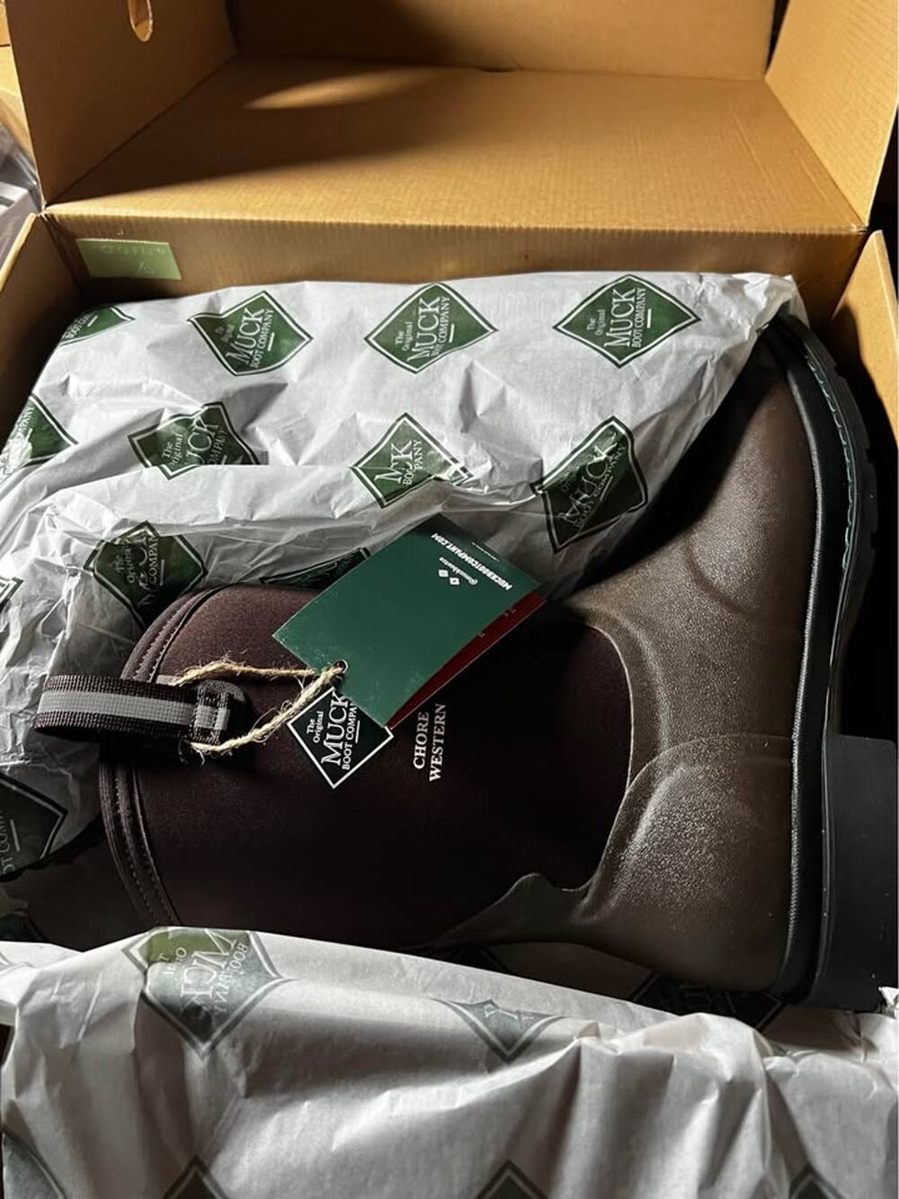 Size 10M Muck boot MCHWM90- P290814 SHIPS ASAP